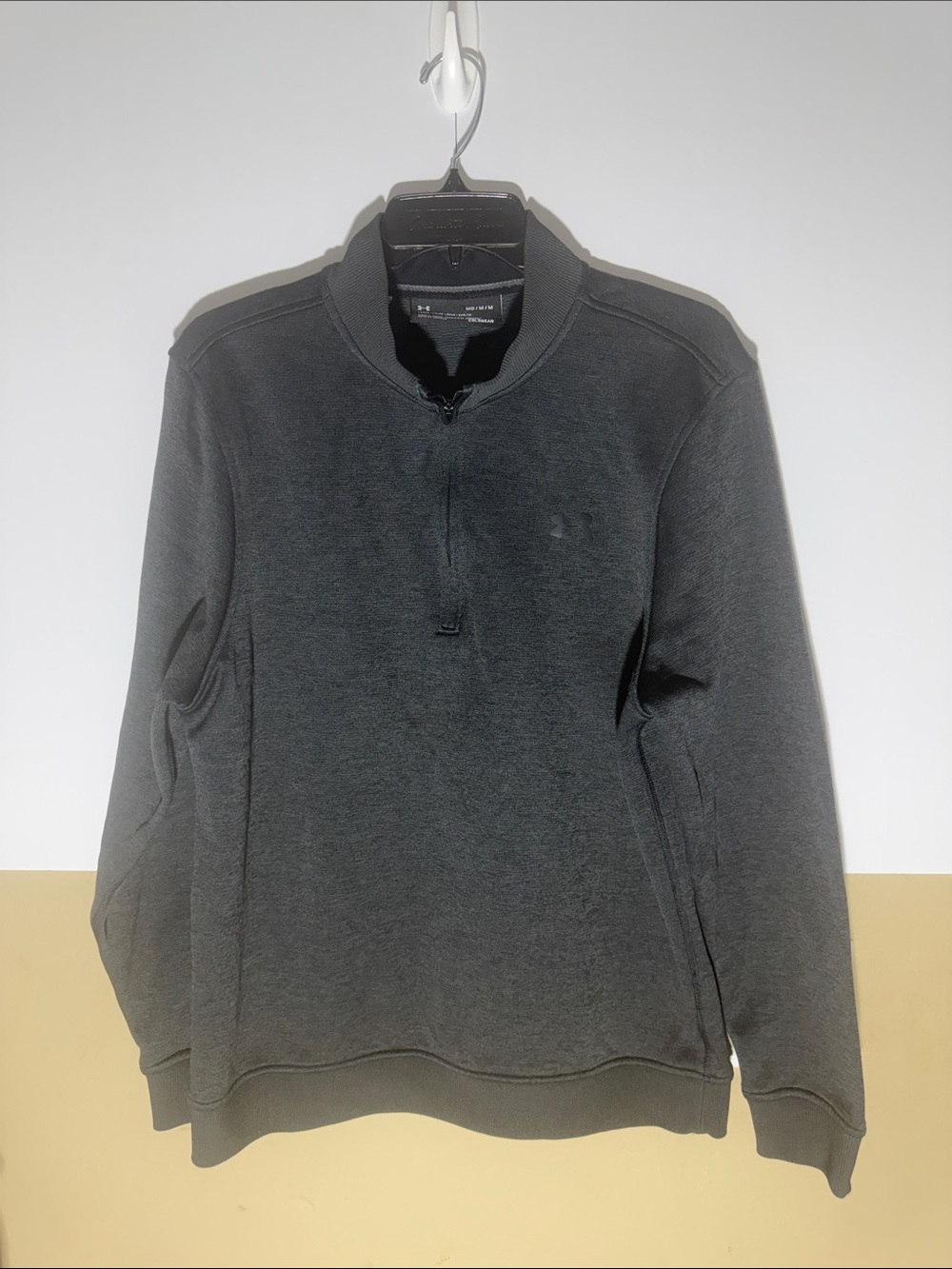 Under Armour Men's Black Quarter-Zip Sweater Pullover